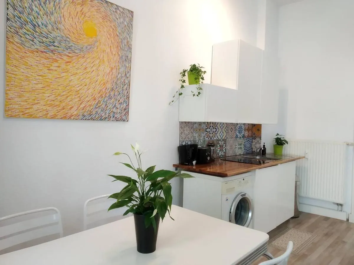 Cozy Studio In Friedrichshain, 4 Quiet Guests Only Berlín Apartamento