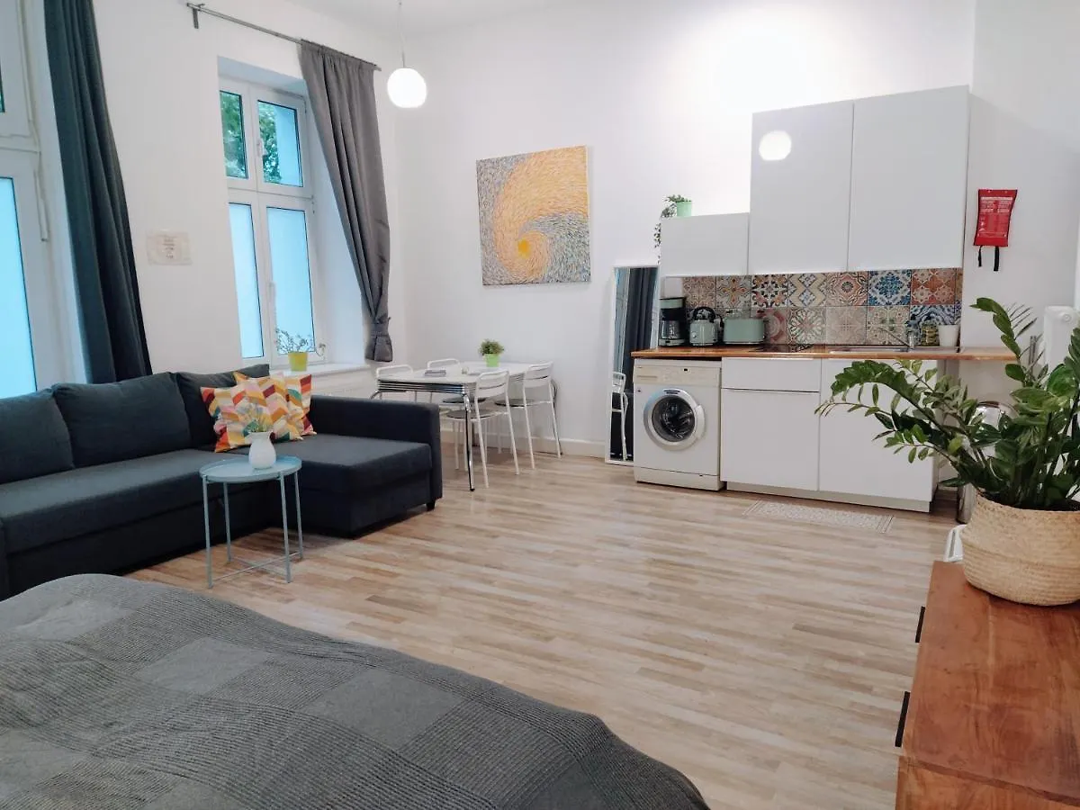 Cozy Studio In Friedrichshain, 4 Quiet Guests Only Berlín Apartamento