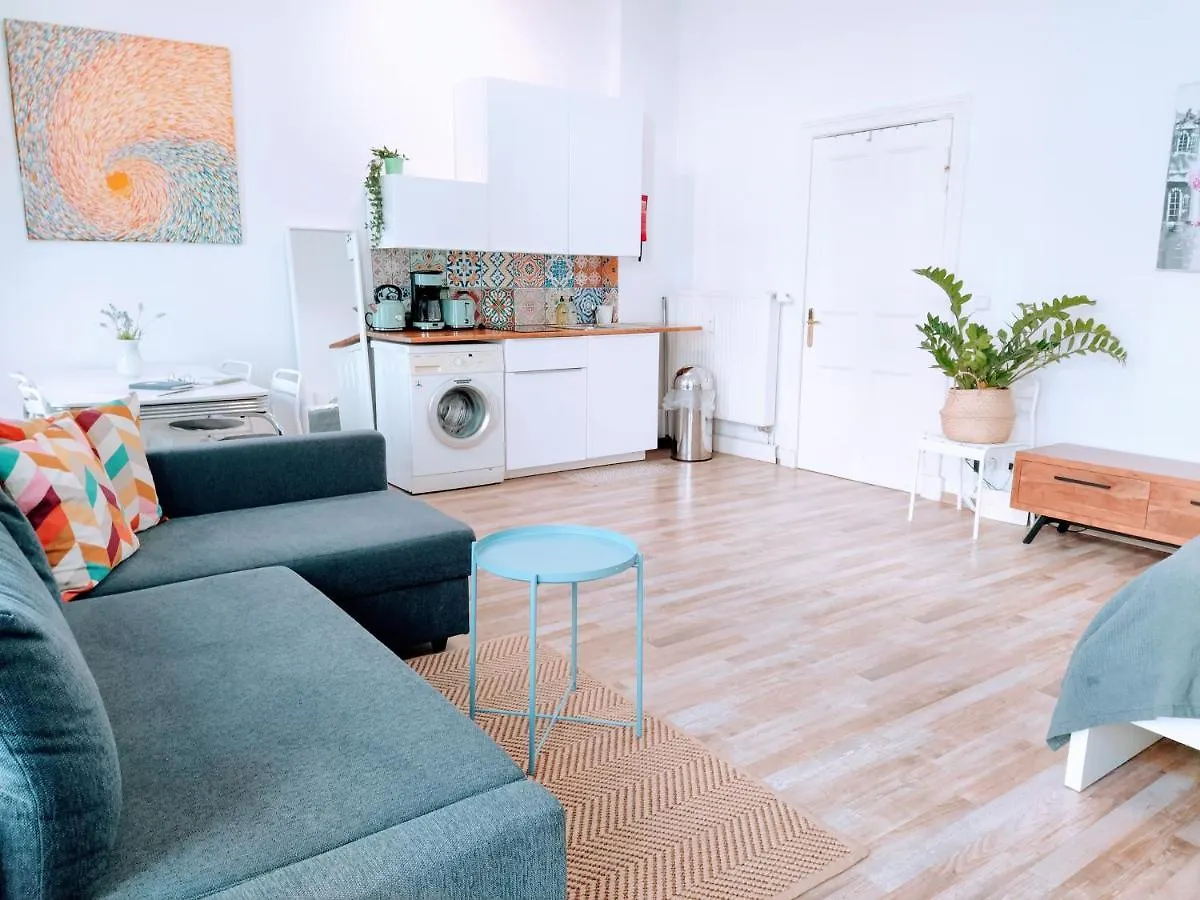 Cozy Studio In Friedrichshain, 4 Quiet Guests Only Berlín